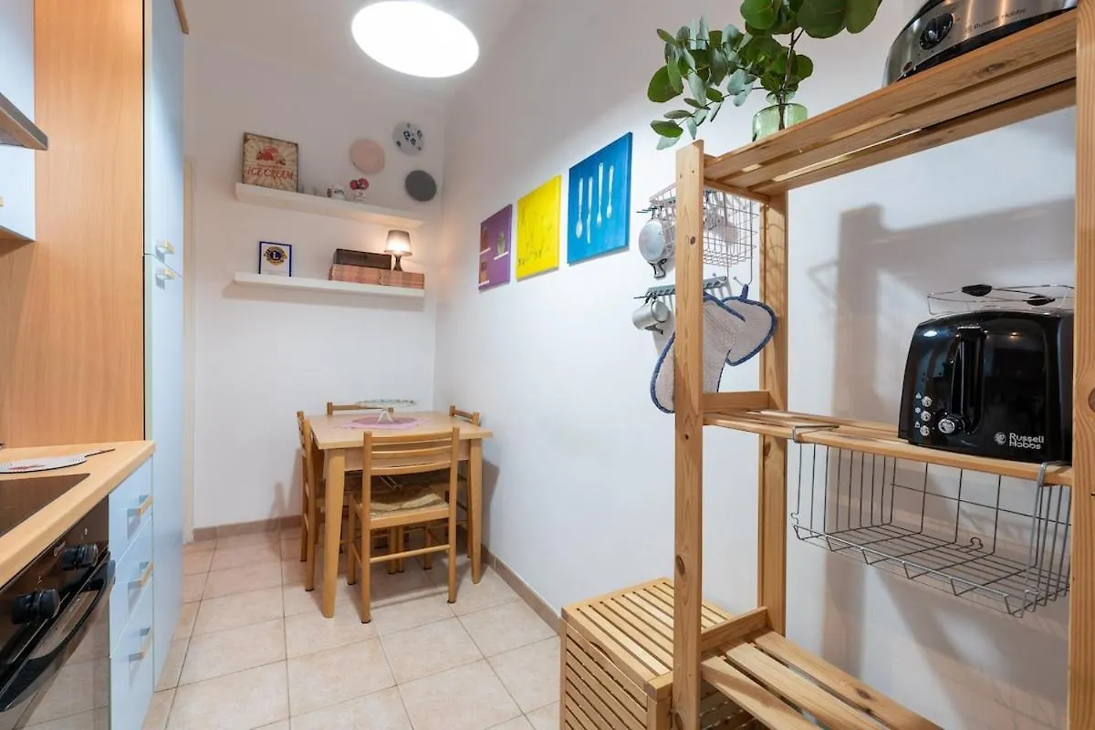 Steps From Vatican & Metro - Angelico Sweet Home Roma 0*,  Italia